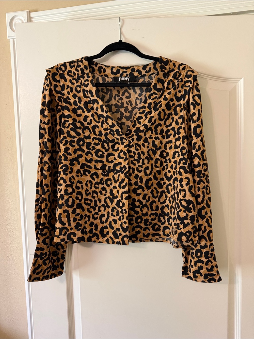 Dkny Leopard Print V-Neck Long Sleeve Blouse - Black & Tan